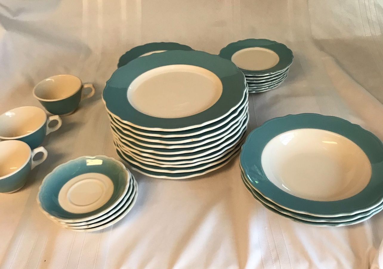 Syracuse China “Heavenly Blue” (1960)