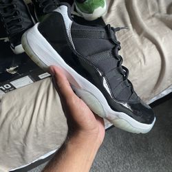 Jordan 11 Infared 