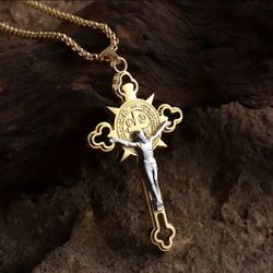 STUNNING STAINLESS STEEL CROSS & CHAIN