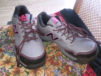 New Balance 589 hard-toe Work Sneakers