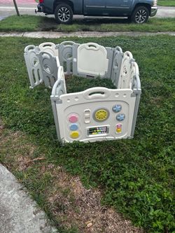 Fortella Cloud Castle Foldable Playpen