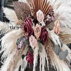 Complete Your Special Day with Beautiful Wedding Accessories radio point