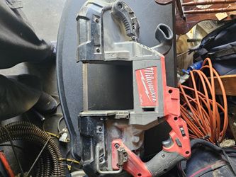 Milwaukee Bandsaw