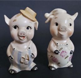 Vintage Japan Ceramic Anthropomorphic Pig Salt & Pepper Shakers