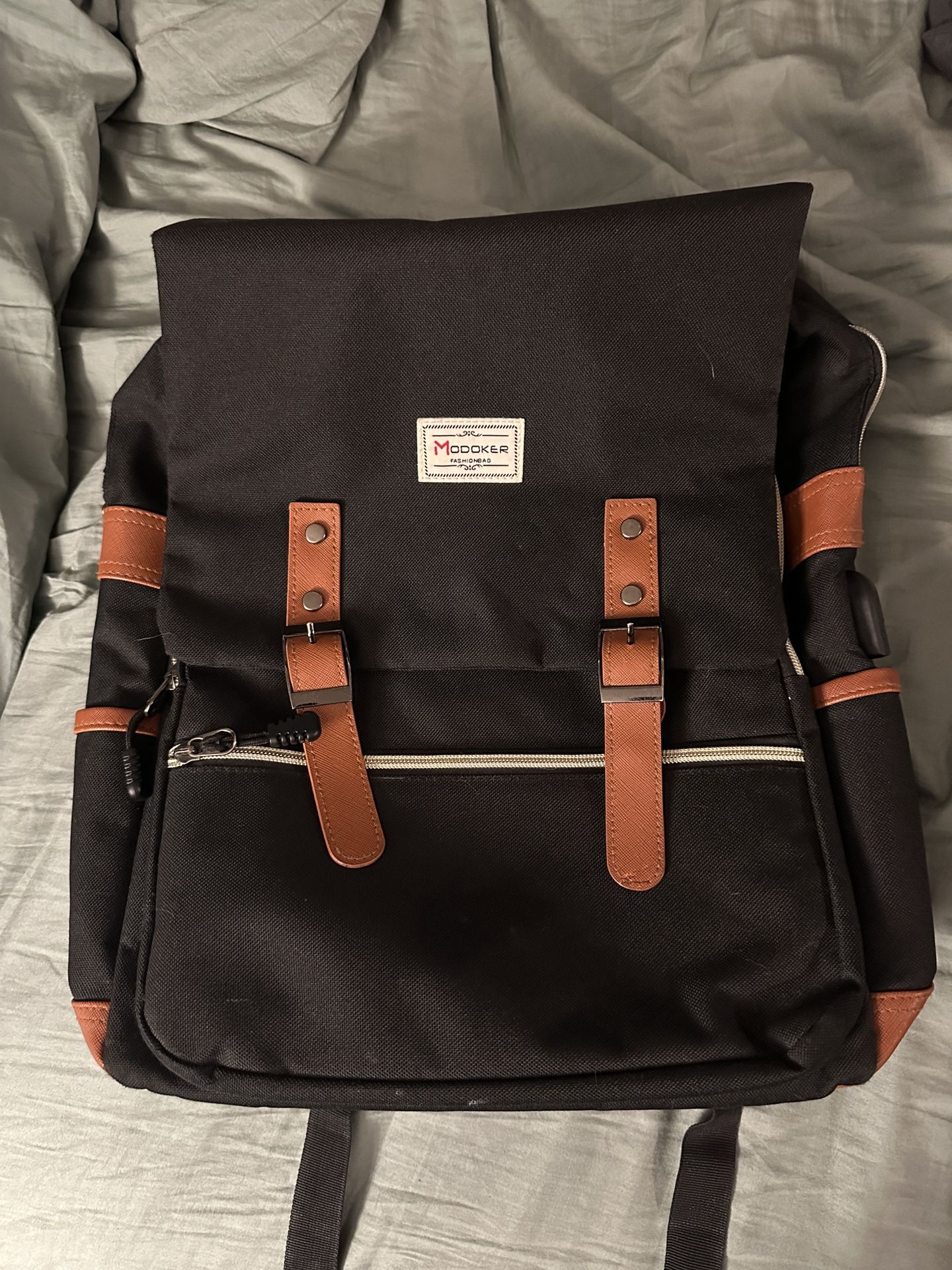 Black Modoker Backpack