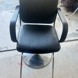 Short Barber Chair 