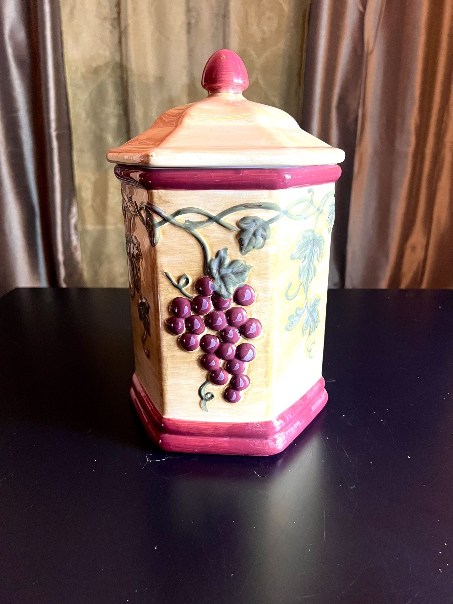 Nonni’s VINTAGE Tuscan Grapes Ceramic Biscotti Cookie Jar Canister