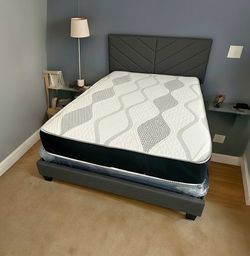 Full Size Bed 🛏️ With Mattress And Headboard For Sale