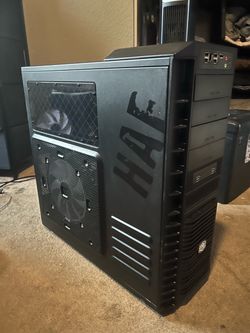 Full Tower Ryzen 7 5800X /w 16 GB RAM