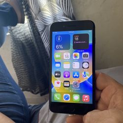 IPHONE 8 plus 64gb 