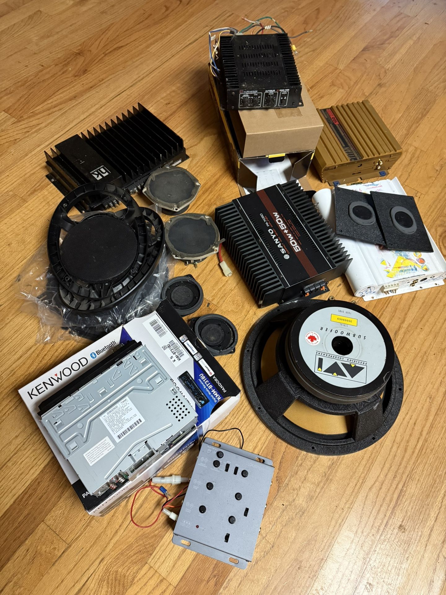 Car Stereo Components