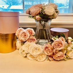 Various Floral And Craft Items