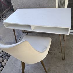 Desk And Chair 