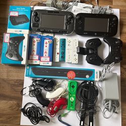Nintendo Wil U - Full Working Set (2 GamePads, 24 Games, Controllers, Tested)
