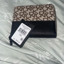 DKNY Wallet New With Tags 