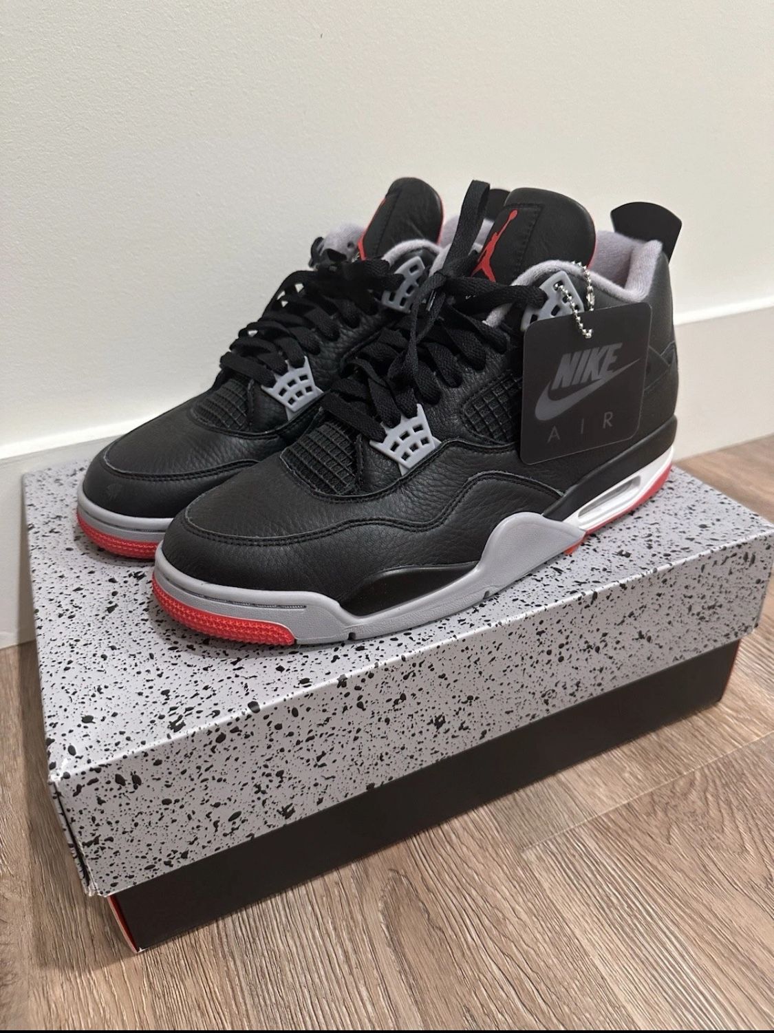 DS Authentic Air Jordan 4 Reimagined sz 11