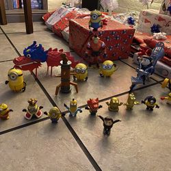 Gru ,Minion ,& Svengeance Set  minis 