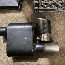 Black Magna Flow , Black Carbon Fiber Exhaust, & A Right Control Arm For 2005-2009  Ford  Mustang 