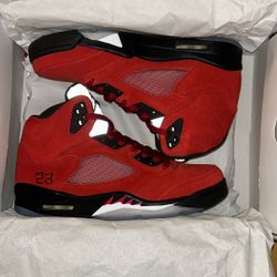 Jordan Retro 5 Raging Bull
