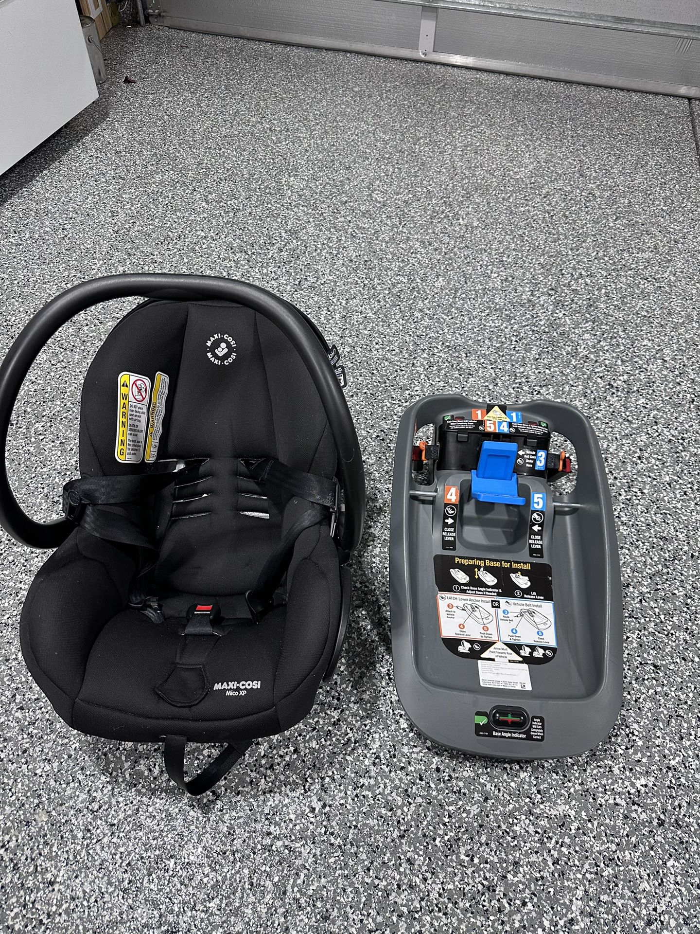 Maxi-Cosi Mico XP Max Infant Car Seat - Essential Black