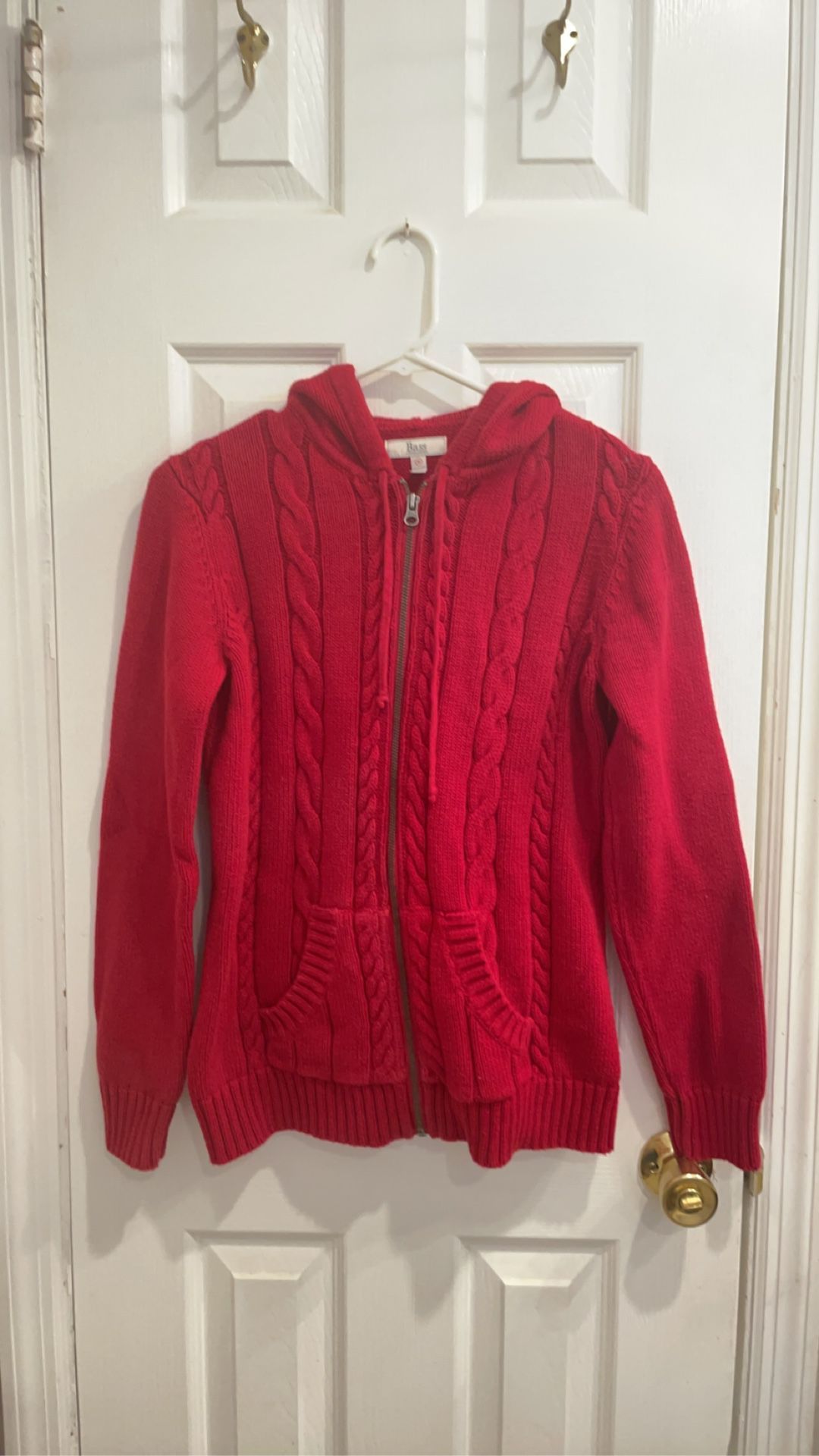 NWOT! Bass red cotton knit zip up hoodie- size medium