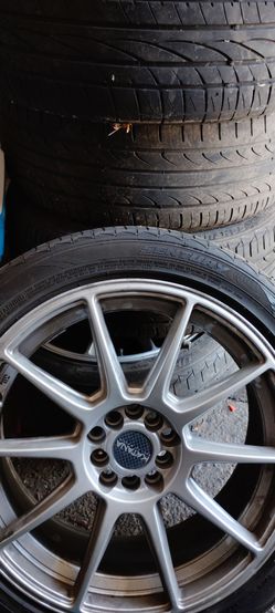 Wells&tires 18- 85% life - ( Corolla sports)
