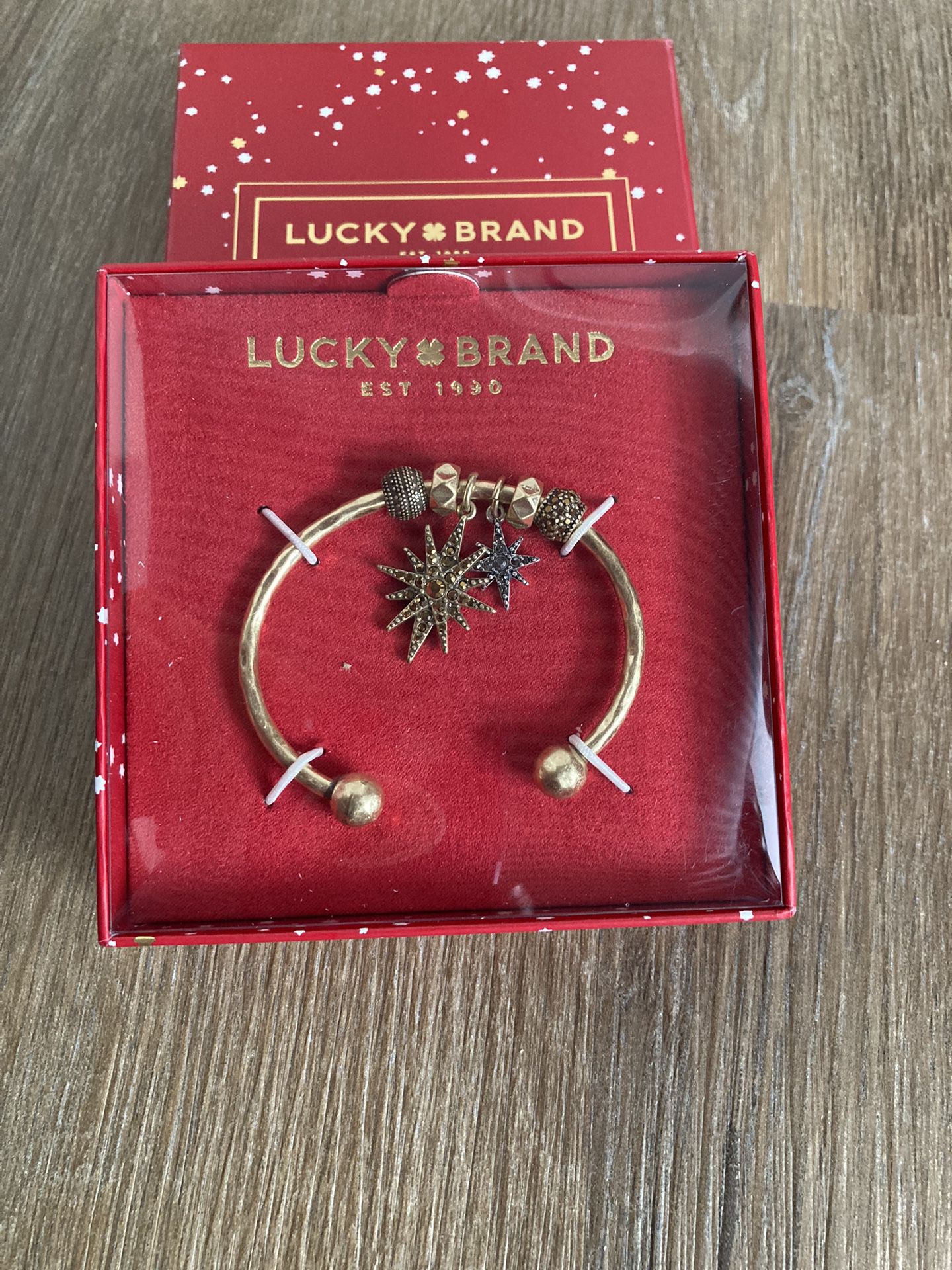 Lucky Brand Gold Tone Double Star Charm Bracelet