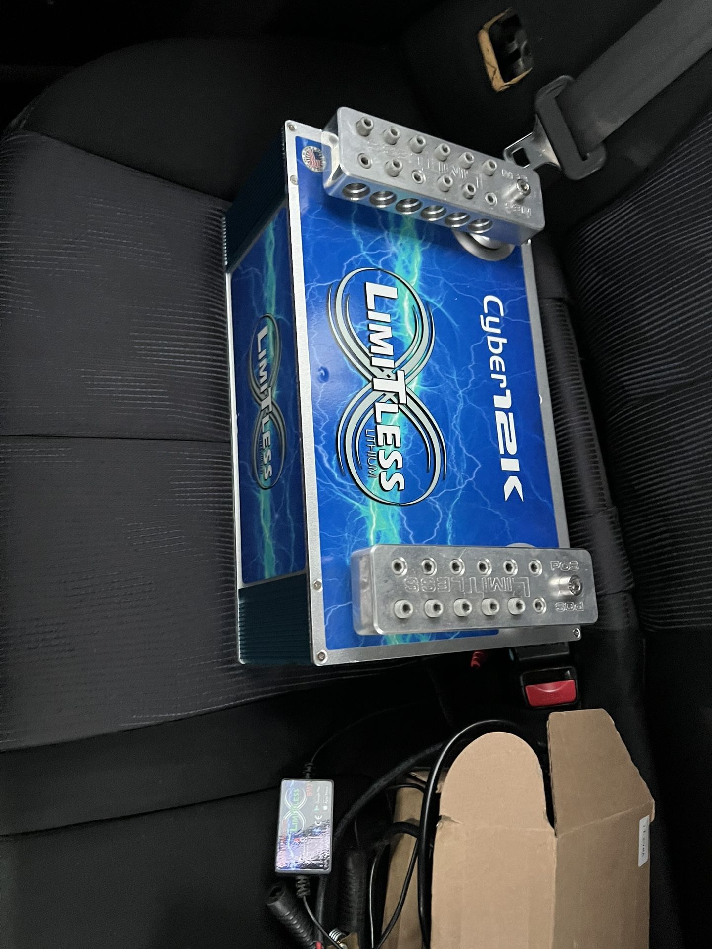 Limitless Lithium Cyber 12 K$800