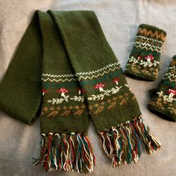 Scarf And Gloves Set