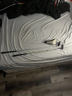 Taylormade V 3 Wood/Nike Cover/Putter