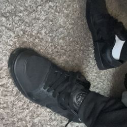 Men converse Sneakers Size 10.5