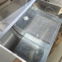 Broan BXT130 Broan 270 Max CFM 30-Inch Under-Cabinet 4-Way - Stainless Steel