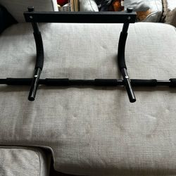 Door Pull Up Bar 