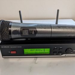 Sennheiser XS-35 Vocal Set microphone wireless system. 
