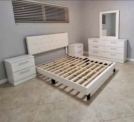 Bedroom Set - Juego de cuarto