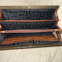 Fossil Chestnut Brown Kayla Leather Wallet with an accordion style clasp