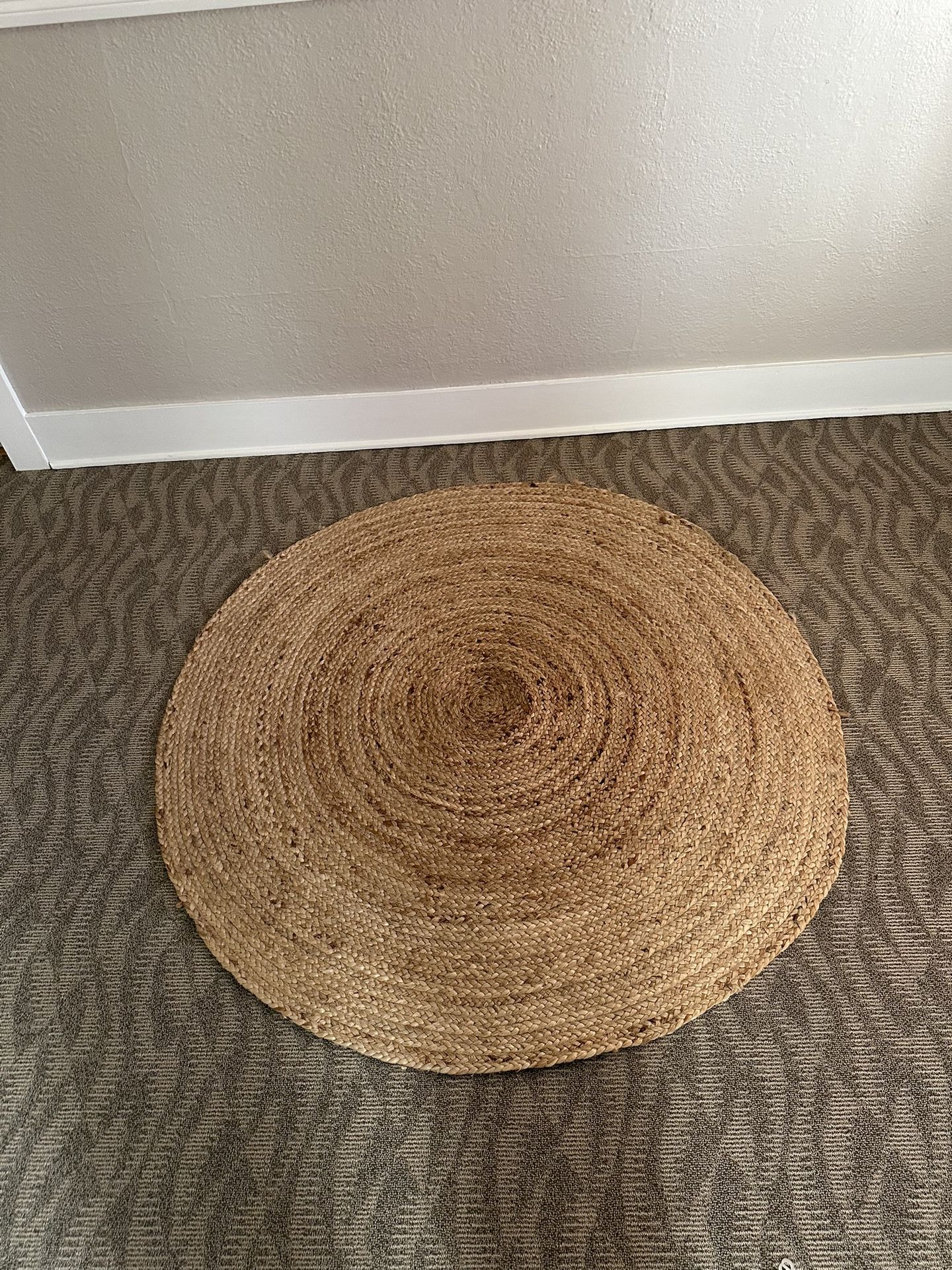 5’ Circle Jute Rug