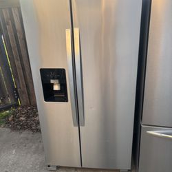 Whirlpool Stainless Steel Refrigerator Will Deliver And Install 