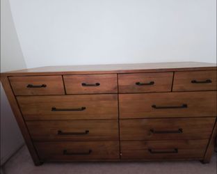 SOLID WOOD DRESSER 10 DRAWERS