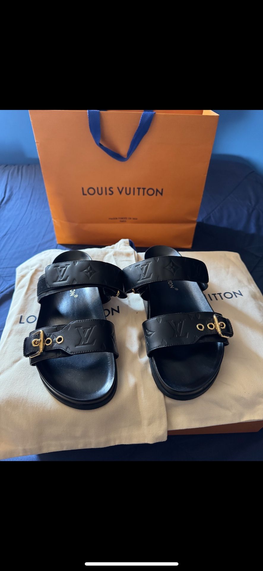 Louis Vuitton Sandals/ Black/ Size 9 + Louis Bag