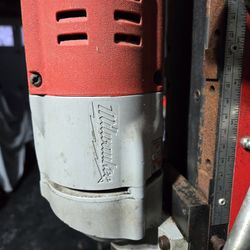 MILWAUKEE MAGNET DRILL