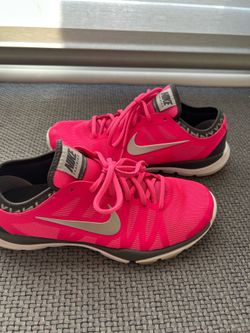 Nike Flex Supreme Sneakers
