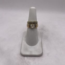 14kt Gold Diamond Engagement Style Ring 