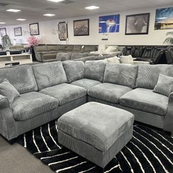 Gray Sofa Sectional w/ Free Ottoman 