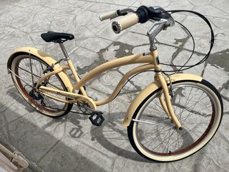 Classic Firmstrong Bella Fashionista 26" Beach Cruiser bicycle,$340