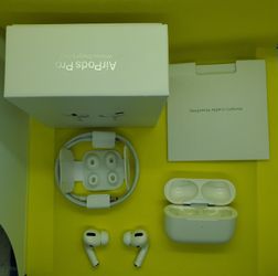 AIRPODS PRO