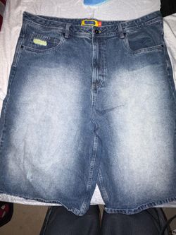 NOT FREE CLOTHING LOT HMU WITH OFFERS