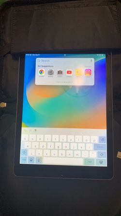 Apple iPad 5th Generation 32GB Wi‑Fi