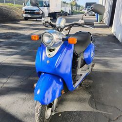 2006 Yamaha 125cc Vino Scooter