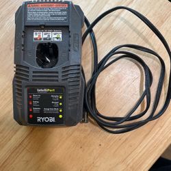 RYOBI 18 VOLT DUAL CHEMISTRY LITHIUM/NICAD BATTERY CHARGER P118
